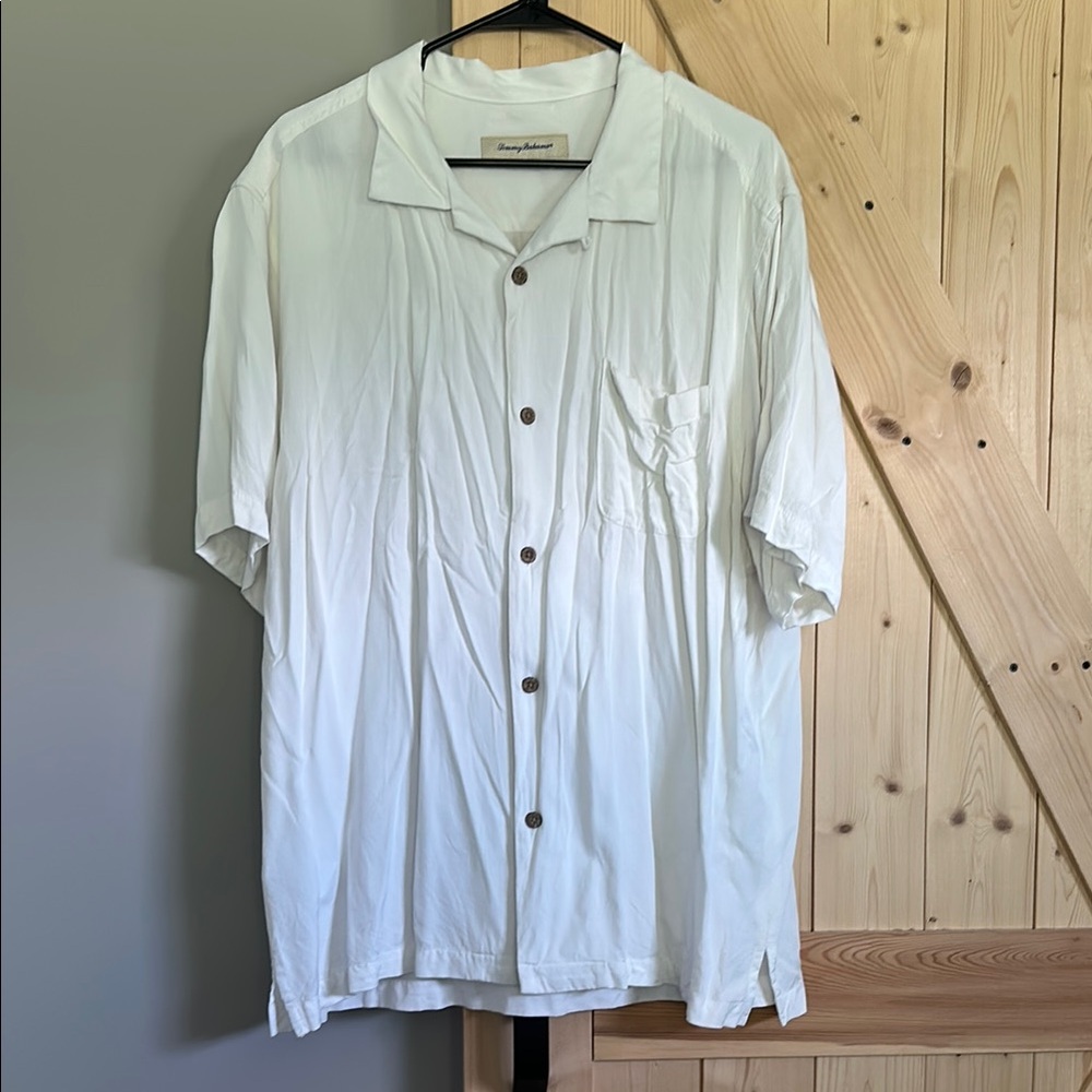 Men’s Tommy Bahama White Casual Button Down Shirt